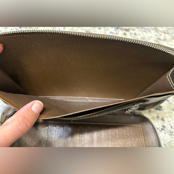 Louis Vuitton Dark Brown Taiga Leather Atoll Travel Case Wallet - EUC - Picture 6 of 16
